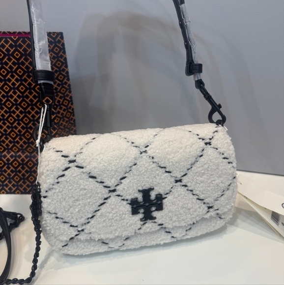 Tory Burch Britten Quilted Boucle Convertible Crossbody/ BNWT - Picture 2 of 7